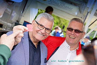 CharityGolf 2024-04-27 14  Charity-Golturnier beim GC Röttgersbach - Die Crew mit vollem Einsatz und gut gelaunt bei der Charity Veranstaltung der Familienstiftung Thomas und Erika Münch auf der Golfanlage Röttgersbach, angrenzend an den Erholungspark Mattlerbusch. : DVPJ, Holger II, Phil II., Prinz Karneval, Prinz, Prinzessin Mia I., Hofmarschälle, Page, Pagen, Paginnen, HDK, Duisburg, Karneval, Helau, Tollität, Event, Session 2024, Session 2025, HDK Duisburg, Hauptausschuss, Hauptausschuss Karneval Duisburg, Duisburg ist echt