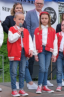 02 Musikf RuhrpGugg 2024-05-04 08  Unser erster Tourtag, der 4. Mai 2024 - Die erste Station führte uns über den Rhein nach Kamp Lintfort zum Karnevals Komitee Kolping, zur des Sommerfest. Den Zweiten Termin hatten wir in Rheinhausen an Manu´s Treff. Dort hatten die Ruhrpott-Guggis  Musikfest mit Party-Night geladen. Danach folgten wir der Einladung zum Maifest der Rot-Goldenen KG in Duisburg Laar. : DVPJ, Holger II, Phil II., Prinz Karneval, Prinz, Prinzessin Mia I., Hofmarschälle, Page, Pagen, Paginnen, HDK, Duisburg, Karneval, Helau, Tollität, Event, Session 2024, Session 2025, HDK Duisburg, Hauptausschuss, Hauptausschuss Karneval Duisburg, Duisburg ist echt