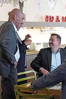 SponTref 2024-06-06 14  Sponsorentreffen im IntercityHotel am 6. Juni 2024 - „Ohne Sie funktioniert es nicht! Auch wir schaffen es nicht alleine!“ Unter diesem Motto hatte die designierte Prinzencrew 2025 zum Sponsorentreffen in IntercityHotel am Duisburger Hauptbahnhof geladen, um das Interesse an den vielfältigen Aktivitäten der Crew zu wecken. : DVPJ, Holger II, Phil II., Prinz Karneval, Prinz, Prinzessin Mia I., Hofmarschälle, Page, Pagen, Paginnen, HDK, Duisburg, Karneval, Helau, Tollität, Event, Session 2024, Session 2025, HDK Duisburg, Hauptausschuss, Hauptausschuss Karneval Duisburg, Duisburg ist echt