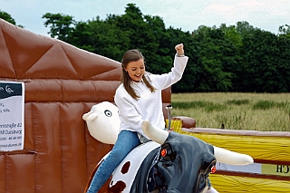 NarrzHombSommerf 2024-06-22 07  Narrenzunft Homberg - Sommerfest - Vielen lieben Dank für die Gastfreundschaften auf eurem Sommerfest am 22. Juni auf dem Bauernhof der Familie Hase an der Bruchstraße in Homberg. : DVPJ, Holger II, Phil II., Prinz Karneval, Prinz, Prinzessin Mia I., Hofmarschälle, Page, Pagen, Paginnen, HDK, Duisburg, Karneval, Helau, Tollität, Event, Session 2024, Session 2025, HDK Duisburg, Hauptausschuss, Hauptausschuss Karneval Duisburg, Duisburg ist echt
