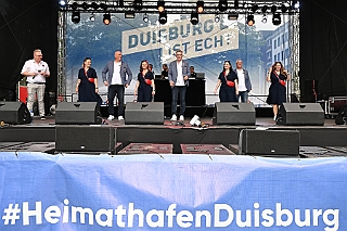 HDKSommerBiwak 2024-07-21 20  HDK Sommerbiwak 2024 - Pünktlich um 11.11 Uhr startete das 7. Sommerbiwak vom Hauptausschuss auf der Hauptbühne beim Duisburger Stadtfest zwischen City Palais und Forum. Die Akteure   im unterhaltsamen Programm, die Stark Reduzierte Einzelstücke, ⁠Lonnie & Friends von den Jungpiraten, die designierte Kinderprinzencrew 2024/25, ⁠Annika (Solo-Mariechen der KG Marxloher Jecken), die Kölner Band „⁠Miljö“ , wir die designierte Prinzencrew 2024/25 mit Holger II. und ⁠Philipp Godart. Für musikalische Untermalung sorgte das DJ Duo Schwarzwaldzimmer. : DVPJ, Holger II, Phil II., Prinz Karneval, Prinz, Prinzessin Mia I., Hofmarschälle, Page, Pagen, Paginnen, HDK, Duisburg, Karneval, Helau, Tollität, Event, Session 2024, Session 2025, HDK Duisburg, Hauptausschuss, Hauptausschuss Karneval Duisburg, Duisburg ist echt