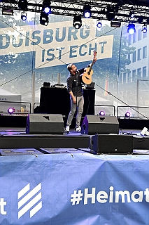 HDKSommerBiwak 2024-07-21 32  HDK Sommerbiwak 2024 - Pünktlich um 11.11 Uhr startete das 7. Sommerbiwak vom Hauptausschuss auf der Hauptbühne beim Duisburger Stadtfest zwischen City Palais und Forum. Die Akteure   im unterhaltsamen Programm, die Stark Reduzierte Einzelstücke, ⁠Lonnie & Friends von den Jungpiraten, die designierte Kinderprinzencrew 2024/25, ⁠Annika (Solo-Mariechen der KG Marxloher Jecken), die Kölner Band „⁠Miljö“ , wir die designierte Prinzencrew 2024/25 mit Holger II. und ⁠Philipp Godart. Für musikalische Untermalung sorgte das DJ Duo Schwarzwaldzimmer. : DVPJ, Holger II, Phil II., Prinz Karneval, Prinz, Prinzessin Mia I., Hofmarschälle, Page, Pagen, Paginnen, HDK, Duisburg, Karneval, Helau, Tollität, Event, Session 2024, Session 2025, HDK Duisburg, Hauptausschuss, Hauptausschuss Karneval Duisburg, Duisburg ist echt