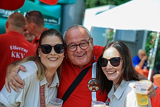 01 Humoriica 2024-08-17 08  Sommerfeste, mal nicht in Duisburg - Unsere erste Station an diesem Samstag war das Sommerfest bei der Moerser KG Humorica 69 e.V. Danach in die Landeshauptstadt. Auf dem Geländer der Altbier-Manufaktur der Schumacher Brauerei feierte die Ehrengarde der Stadt Düsseldorf e.V. ihr Sommerfest. : DVPJ, Holger II, Phil II., Prinz Karneval, Prinz, Prinzessin Mia I., Hofmarschälle, Page, Pagen, Paginnen, HDK, Duisburg, Karneval, Helau, Tollität, Event, Session 2024, Session 2025, HDK Duisburg, Hauptausschuss, Hauptausschuss Karneval Duisburg, Duisburg ist echt