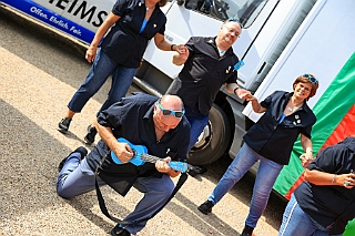 01 Humoriica 2024-08-17 10  Sommerfeste, mal nicht in Duisburg - Unsere erste Station an diesem Samstag war das Sommerfest bei der Moerser KG Humorica 69 e.V. Danach in die Landeshauptstadt. Auf dem Geländer der Altbier-Manufaktur der Schumacher Brauerei feierte die Ehrengarde der Stadt Düsseldorf e.V. ihr Sommerfest. : DVPJ, Holger II, Phil II., Prinz Karneval, Prinz, Prinzessin Mia I., Hofmarschälle, Page, Pagen, Paginnen, HDK, Duisburg, Karneval, Helau, Tollität, Event, Session 2024, Session 2025, HDK Duisburg, Hauptausschuss, Hauptausschuss Karneval Duisburg, Duisburg ist echt