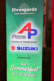 02 EhrengrdDdorf 2024-08-17 01  Sommerfeste, mal nicht in Duisburg - Unsere erste Station an diesem Samstag war das Sommerfest bei der Moerser KG Humorica 69 e.V. Danach in die Landeshauptstadt. Auf dem Geländer der Altbier-Manufaktur der Schumacher Brauerei feierte die Ehrengarde der Stadt Düsseldorf e.V. ihr Sommerfest. : DVPJ, Holger II, Phil II., Prinz Karneval, Prinz, Prinzessin Mia I., Hofmarschälle, Page, Pagen, Paginnen, HDK, Duisburg, Karneval, Helau, Tollität, Event, Session 2024, Session 2025, HDK Duisburg, Hauptausschuss, Hauptausschuss Karneval Duisburg, Duisburg ist echt