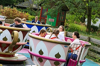 Wunderland 2024-08-18 03  Ausflug nach Kalkar - Am Sonntag dem 18. August machten wir mit der „Kleinen“-Prinzencrew  einen wunderschönen und spaßigen Ausflug ins „Wunderland Kalkar“. Dabei blieb kein Auge und auch kein T-Shirt trocken. : DVPJ, Holger II, Phil II., Prinz Karneval, Prinz, Prinzessin Mia I., Hofmarschälle, Page, Pagen, Paginnen, HDK, Duisburg, Karneval, Helau, Tollität, Event, Session 2024, Session 2025, HDK Duisburg, Hauptausschuss, Hauptausschuss Karneval Duisburg, Duisburg ist echt