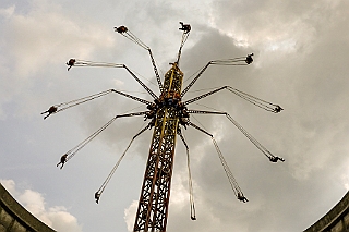 Wunderland 2024-08-18 16  Ausflug nach Kalkar - Am Sonntag dem 18. August machten wir mit der „Kleinen“-Prinzencrew  einen wunderschönen und spaßigen Ausflug ins „Wunderland Kalkar“. Dabei blieb kein Auge und auch kein T-Shirt trocken. : DVPJ, Holger II, Phil II., Prinz Karneval, Prinz, Prinzessin Mia I., Hofmarschälle, Page, Pagen, Paginnen, HDK, Duisburg, Karneval, Helau, Tollität, Event, Session 2024, Session 2025, HDK Duisburg, Hauptausschuss, Hauptausschuss Karneval Duisburg, Duisburg ist echt