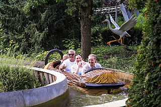 Wunderland 2024-08-18 24  Ausflug nach Kalkar - Am Sonntag dem 18. August machten wir mit der „Kleinen“-Prinzencrew  einen wunderschönen und spaßigen Ausflug ins „Wunderland Kalkar“. Dabei blieb kein Auge und auch kein T-Shirt trocken. : DVPJ, Holger II, Phil II., Prinz Karneval, Prinz, Prinzessin Mia I., Hofmarschälle, Page, Pagen, Paginnen, HDK, Duisburg, Karneval, Helau, Tollität, Event, Session 2024, Session 2025, HDK Duisburg, Hauptausschuss, Hauptausschuss Karneval Duisburg, Duisburg ist echt