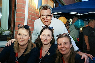 04 Birgit&Nobby2024-08-24 05  Tour-Samstag 24.August - Start beim Sommerfest, die KG Blau-Silber Rheinhausen feierte im Schatten der Erlöserkirche. Danach zum Strassenfest Bine und Jogi. Zwei private Termine, Geburtstage,folgten. Zum der ersten Gratulation Günther Pork zum 80. Geburtstag. zum zweiten der Doppelgeburtstag von Birgit und Nobby. : DVPJ, Holger II, Phil II., Prinz Karneval, Prinz, Prinzessin Mia I., Hofmarschälle, Page, Pagen, Paginnen, HDK, Duisburg, Karneval, Helau, Tollität, Event, Session 2024, Session 2025, HDK Duisburg, Hauptausschuss, Hauptausschuss Karneval Duisburg, Duisburg ist echt