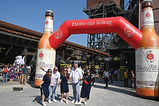 01 LandParkNord 2024-08-31 02  Ein schöner Tag - Samstag 31. August, Start unserer Tour im Landschaftspark. Start auch für Klaus zum Mammutmarsch. Von dort dann auf die linke Rheinseite wo die 1.KG Baerl ihr Sommerfest veranstaltete. Wieder auf der „richtigen“ Rheinseite ging es dann in den Süden zur KG Sonniger Süden. Das Geburtstagskind, unser Holger, lies den Tag dann mit seiner Crew beim Sommerfest der KG Alle Mann an Bord ausklingen. : DVPJ, Holger II, Phil II., Prinz Karneval, Prinz, Prinzessin Mia I., Hofmarschälle, Page, Pagen, Paginnen, HDK, Duisburg, Karneval, Helau, Tollität, Event, Session 2024, Session 2025, HDK Duisburg, Hauptausschuss, Hauptausschuss Karneval Duisburg, Duisburg ist echt
