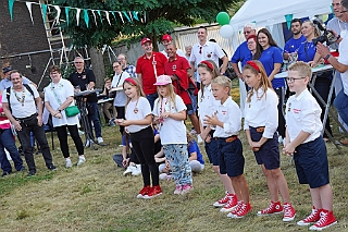Herbstf MJ 2024-09-21  18  Wir feiern mit - Unter dem Motto „Feiern mit Freunden“  hatten am Samstag dem 21. September die Marxloher-Jecken im Garten des Kirchorts St. Barbara an der Fahrnerstraße zum Herbstfest eingeladen. : DVPJ, Holger II, Phil II., Prinz Karneval, Prinz, Prinzessin Mia I., Hofmarschälle, Page, Pagen, Paginnen, HDK, Duisburg, Karneval, Helau, Tollität, Event, Session 2024, Session 2025, HDK Duisburg, Hauptausschuss, Hauptausschuss Karneval Duisburg, Duisburg ist echt