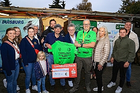 Tierheim 2024-10-30 02  Klaus läuft und wir werden Pate - Klaus hat am Samstag dem 31. August am Mammutmarsch teilgenommen. Die Spende die er „Ermarschierte“ übergab er am 30 .Oktober dem Duisburger Tierheim. An diesem Tag war auch der Startschuss für ein Tierpatenschaft im Tierheim. : DVPJ, Holger II, Phil II., Prinz Karneval, Prinz, Prinzessin Mia I., Hofmarschälle, Page, Pagen, Paginnen, HDK, Duisburg, Karneval, Helau, Tollität, Event, Session 2024, Session 2025, HDK Duisburg, Hauptausschuss, Hauptausschuss Karneval Duisburg, Duisburg ist echt