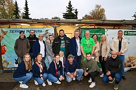 Tierheim 2024-10-30 05  Klaus läuft und wir werden Pate - Klaus hat am Samstag dem 31. August am Mammutmarsch teilgenommen. Die Spende die er „Ermarschierte“ übergab er am 30 .Oktober dem Duisburger Tierheim. An diesem Tag war auch der Startschuss für ein Tierpatenschaft im Tierheim. : DVPJ, Holger II, Phil II., Prinz Karneval, Prinz, Prinzessin Mia I., Hofmarschälle, Page, Pagen, Paginnen, HDK, Duisburg, Karneval, Helau, Tollität, Event, Session 2024, Session 2025, HDK Duisburg, Hauptausschuss, Hauptausschuss Karneval Duisburg, Duisburg ist echt