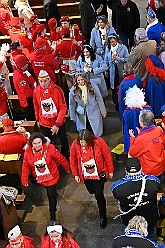 AuftaktNord 2024-11-08 15  Alle unter einer Kappe - die Nordvereine - Begonnen hat der Tag mit der karnevalistischen Messe in der Abteikirche in Duisburg Hamborn. Von dort zogen wir mit den geladen Vereinen zum Rathaus. Wir begleiteten das bunte Programm mit unserer Vorstellung zusammen mit der Kinderprinzencrew. : DVPJ, Holger II, Phil II., Prinz Karneval, Prinz, Prinzessin Mia I., Hofmarschälle, Page, Pagen, Paginnen, HDK, Duisburg, Karneval, Helau, Tollität, Event, Session 2024, Session 2025, HDK Duisburg, Hauptausschuss, Hauptausschuss Karneval Duisburg, Duisburg ist echt