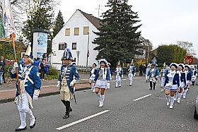 01 Biwak AMaB 2024-11-10 11  Sessionsauftakt im Süden - Den Anfang am Sonntagmorgen mach wir in Buchholz. Auf dem Norbert-Spitzer-Platz eröffnet die KG Alle Mann an Bord - die »Blauen Jungs« 1955 e.V. die Session 2024/25 mit einem Biwak. Ein kleine Zwischenstop führt uns nach Serm. Der dortige Südstern feiert dort das Erwachen des Hoppeditz. Danach wird es dann wieder offiziell beim Biwak in Buchholz. : DVPJ, Holger II, Phil II., Prinz Karneval, Prinz, Prinzessin Mia I., Hofmarschälle, Page, Pagen, Paginnen, HDK, Duisburg, Karneval, Helau, Tollität, Event, Session 2024, Session 2025, HDK Duisburg, Hauptausschuss, Hauptausschuss Karneval Duisburg, Duisburg ist echt