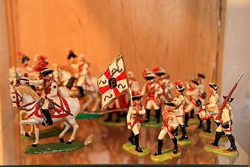 04 Gardegluehen PG  2024-12-08 07  Ho, ho, ho… - Am Nikolaustag waren wir Gäste beim Stammtisch der Prinzengarde Duisburg im Coupe 1900 in Großenbaum. Samstags besuchten wir zuerst den Adventsbasar der Stadtgarde Rot-Weiss. Am Abend stand im IntercityHotel dann Weihnachtsfeier der Roten Funken auf dem Plan. Sonntags rundete das „Garde glühen“ der Prinzengarde an ihrem Archiv das weihnachtliche Wochenende ab. : DVPJ, Holger II, Phil II., Prinz Karneval, Prinz, Prinzessin Mia I., Hofmarschälle, Page, Pagen, Paginnen, HDK, Duisburg, Karneval, Helau, Tollität, Event, Session 2024, Session 2025, HDK Duisburg, Hauptausschuss, Hauptausschuss Karneval Duisburg, Duisburg ist echt