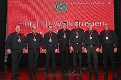 88JahrePrinzengarde 2025- 01-14 03  Galaabend zum Jubiläum - „Fastelovend“ im Steinhof. Die Prinzengarde feierte ihr 88-jähriges Bestehen mit einem rauschendem Galaabend im  Kultur- und Bürgerzentrum Duisburg-Süd „Steinhof“ Huckingen und die kölner Karnevalgrößen gaben sich die Klinke in die Hand. : DVPJ, Holger II, Phil II., Prinz Karneval, Prinz, Prinzessin Mia I., Hofmarschälle, Page, Pagen, Paginnen, HDK, Duisburg, Karneval, Helau, Tollität, Event, Session 2024, Session 2025, HDK Duisburg, Hauptausschuss, Hauptausschuss Karneval Duisburg, Duisburg ist echt