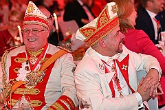 88JahrePrinzengarde 2025- 01-14 16  Galaabend zum Jubiläum - „Fastelovend“ im Steinhof. Die Prinzengarde feierte ihr 88-jähriges Bestehen mit einem rauschendem Galaabend im  Kultur- und Bürgerzentrum Duisburg-Süd „Steinhof“ Huckingen und die kölner Karnevalgrößen gaben sich die Klinke in die Hand. : DVPJ, Holger II, Phil II., Prinz Karneval, Prinz, Prinzessin Mia I., Hofmarschälle, Page, Pagen, Paginnen, HDK, Duisburg, Karneval, Helau, Tollität, Event, Session 2024, Session 2025, HDK Duisburg, Hauptausschuss, Hauptausschuss Karneval Duisburg, Duisburg ist echt