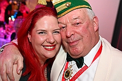 88JahrePrinzengarde 2025- 01-14 31  Galaabend zum Jubiläum - „Fastelovend“ im Steinhof. Die Prinzengarde feierte ihr 88-jähriges Bestehen mit einem rauschendem Galaabend im  Kultur- und Bürgerzentrum Duisburg-Süd „Steinhof“ Huckingen und die kölner Karnevalgrößen gaben sich die Klinke in die Hand. : DVPJ, Holger II, Phil II., Prinz Karneval, Prinz, Prinzessin Mia I., Hofmarschälle, Page, Pagen, Paginnen, HDK, Duisburg, Karneval, Helau, Tollität, Event, Session 2024, Session 2025, HDK Duisburg, Hauptausschuss, Hauptausschuss Karneval Duisburg, Duisburg ist echt