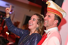 88JahrePrinzengarde 2025- 01-14 43  Galaabend zum Jubiläum - „Fastelovend“ im Steinhof. Die Prinzengarde feierte ihr 88-jähriges Bestehen mit einem rauschendem Galaabend im  Kultur- und Bürgerzentrum Duisburg-Süd „Steinhof“ Huckingen und die kölner Karnevalgrößen gaben sich die Klinke in die Hand. : DVPJ, Holger II, Phil II., Prinz Karneval, Prinz, Prinzessin Mia I., Hofmarschälle, Page, Pagen, Paginnen, HDK, Duisburg, Karneval, Helau, Tollität, Event, Session 2024, Session 2025, HDK Duisburg, Hauptausschuss, Hauptausschuss Karneval Duisburg, Duisburg ist echt