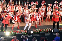 Kuerung 2025-01-18 090  Endlich Prinz Holger II. - Am Samstag 18. Januar 2025 war es endlich soweit. Kürung se. Tollität Prinz Holger II. Mit einem Gala-Abend in der ausverkauften Mercatorhalle in Duisburg. Ein stimmungsvoller Abend mit Show, Musik und Tanz.  Vorab präsentierte sich die Prinzencrew 2025 im WYNDHAM Hotel Duisburger Hof der Leibgarde se. Tollität, die Prinzengarde der Stadt Duisburg. : DVPJ, Holger II, Phil II., Prinz Karneval, Prinz, Prinzessin Mia I., Hofmarschälle, Page, Pagen, Paginnen, HDK, Duisburg, Karneval, Helau, Tollität, Event, Session 2024, Session 2025, HDK Duisburg, Hauptausschuss, Hauptausschuss Karneval Duisburg, Duisburg ist echt