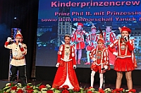 Ptinzenempfang 2025-01-19 078  Der Prinzenempfang - Se.Tollität Prinz Holger II. samt Crew empfing einen Tag nach seiner Kürung Sponsoren, Family and Friends, den HDK-Förderkreis und Abordnungen der Stadt und Gesellschaften im bis auf den letzten Stuhl gefüllten Saal des Kultur- und Bürgerzentrum Duisburg-Süd „Steinhof“ Huckingen. Es gab ein buntes Programm das schon einem Sitzungformat entsprach. : DVPJ, Holger II, Phil II., Prinz Karneval, Prinz, Prinzessin Mia I., Hofmarschälle, Page, Pagen, Paginnen, HDK, Duisburg, Karneval, Helau, Tollität, Event, Session 2024, Session 2025, HDK Duisburg, Hauptausschuss, Hauptausschuss Karneval Duisburg, Duisburg ist echt
