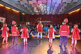 03 Herren KVO 2025-01-19 04  Der 1. Tour-Tag der Prinzencrew 2025 - Nach einer kurzen Nacht hieß es Sonntag vormittag auf zur Herrenmatinee der 1. Ruhrorten KG Weiß-Grün im WYNDHAM Hotel Duisburg Hof. Danach hieß es drei mal Herrensitzung. In der „Alten Feuerwache“ bei der Ehrengarde Blau-Weiß, dann bei der KVO und zum Schluss bei der KG Bau-Silber in Rheinhausen. : DVPJ, Holger II, Phil II., Prinz Karneval, Prinz, Prinzessin Mia I., Hofmarschälle, Page, Pagen, Paginnen, HDK, Duisburg, Karneval, Helau, Tollität, Event, Session 2024, Session 2025, HDK Duisburg, Hauptausschuss, Hauptausschuss Karneval Duisburg, Duisburg ist echt