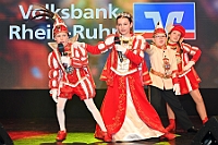 Volksbank 2025--01-23 026  Zusammen mit den Kölnern - Im Kultur- und Bürgerzentrum Duisburg-Süd „Steinhof“ Huckingen war zum 9. Mal die Volksbank Rhein-Ruhr Veranstalter einer Karnevalssitzung. Mit im Programm die Kinderprinzencrew und einige großartige Künstler des Kölner Karnevals, wie Kasalla, Räuber, dem Sitzungspräsidenten Volker Weininger, Martin Schopps. : DVPJ, Holger II, Phil II., Prinz Karneval, Prinz, Prinzessin Mia I., Hofmarschälle, Page, Pagen, Paginnen, HDK, Duisburg, Karneval, Helau, Tollität, Event, Session 2024, Session 2025, HDK Duisburg, Hauptausschuss, Hauptausschuss Karneval Duisburg, Duisburg ist echt