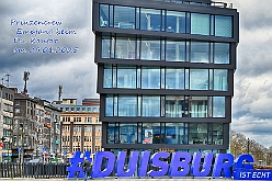 01 DuisburgKontor 2025-01-29 01  Duisburg Kontor und Seniorenkarneval - Traditioneller Prinzenempfang bei Duisburg Kontor im CityPalais. Uwe Kluge, Geschäftsführer von Duisburg Kontor, begrüßte zusammen mit einigen seiner Mitarbeiter  Stadtprinz Holger II. und die Kinderprinzencrew in der VIP-Lounge des CityPalais. Danach ging es zum Seniorenkarneval der Evangelischen Dienste Duisburg „Beecker Hausgemeinschaften / Haus an der Flottenstraße“. : DVPJ, Holger II, Phil II., Prinz Karneval, Prinz, Prinzessin Mia I., Hofmarschälle, Page, Pagen, Paginnen, HDK, Duisburg, Karneval, Helau, Tollität, Event, Session 2024, Session 2025, HDK Duisburg, Hauptausschuss, Hauptausschuss Karneval Duisburg, Duisburg ist echt