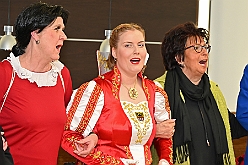 01 DuisburgKontor 2025-01-29 17  Duisburg Kontor und Seniorenkarneval - Traditioneller Prinzenempfang bei Duisburg Kontor im CityPalais. Uwe Kluge, Geschäftsführer von Duisburg Kontor, begrüßte zusammen mit einigen seiner Mitarbeiter  Stadtprinz Holger II. und die Kinderprinzencrew in der VIP-Lounge des CityPalais. Danach ging es zum Seniorenkarneval der Evangelischen Dienste Duisburg „Beecker Hausgemeinschaften / Haus an der Flottenstraße“. : DVPJ, Holger II, Phil II., Prinz Karneval, Prinz, Prinzessin Mia I., Hofmarschälle, Page, Pagen, Paginnen, HDK, Duisburg, Karneval, Helau, Tollität, Event, Session 2024, Session 2025, HDK Duisburg, Hauptausschuss, Hauptausschuss Karneval Duisburg, Duisburg ist echt