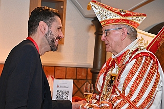KoenigBrauerei 2025-01-30 13  Der Prinz ist ein „König“ - Mit der Prinzengarde „ON TOUR“. Am 30. Januar  waren wir mit der Prinzengarde und einigen „Blauen Jungs“ in Beeck unterwegs. Nicht Stadtteilbesichtigung, sondern Rundgang durch die „königliche“ Braustätte. : DVPJ, Holger II, Phil II., Prinz Karneval, Prinz, Prinzessin Mia I., Hofmarschälle, Page, Pagen, Paginnen, HDK, Duisburg, Karneval, Helau, Tollität, Event, Session 2024, Session 2025, HDK Duisburg, Hauptausschuss, Hauptausschuss Karneval Duisburg, Duisburg ist echt