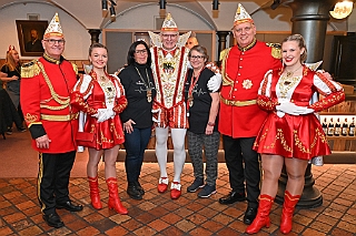KoenigBrauerei 2025-01-30 23  Der Prinz ist ein „König“ - Mit der Prinzengarde „ON TOUR“. Am 30. Januar  waren wir mit der Prinzengarde und einigen „Blauen Jungs“ in Beeck unterwegs. Nicht Stadtteilbesichtigung, sondern Rundgang durch die „königliche“ Braustätte. : DVPJ, Holger II, Phil II., Prinz Karneval, Prinz, Prinzessin Mia I., Hofmarschälle, Page, Pagen, Paginnen, HDK, Duisburg, Karneval, Helau, Tollität, Event, Session 2024, Session 2025, HDK Duisburg, Hauptausschuss, Hauptausschuss Karneval Duisburg, Duisburg ist echt