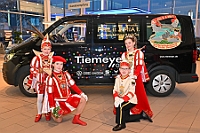 01 VW Tiemeyer 2025-01-31 09  ON TOUR- Freitag 31. Januar - Als Erstes besuchen wir das Volkswagen Zentrum Duisburg der Tiemeyer Gruppe. Dies macht NRW mobil, als auch die Duisburger Prinezencrews. Die Duisburger Standorte zeigen vor allem in der Umgebung großes Engagement, auch im Karneval. Danach ging’s in die Glückaufhalle, Herrensitzung der Narrenzunft. Den Abend ausklingen ließen wir gemütlich bei dem Jubiläumsempfang zu „55 Jahre“ Marxloher.Jecken. : DVPJ, Holger II, Phil II., Prinz Karneval, Prinz, Prinzessin Mia I., Hofmarschälle, Page, Pagen, Paginnen, HDK, Duisburg, Karneval, Helau, Tollität, Event, Session 2024, Session 2025, HDK Duisburg, Hauptausschuss, Hauptausschuss Karneval Duisburg, Duisburg ist echt