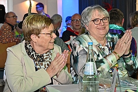 Lebenshilfe 2025--02-02  16  Ein Volles Haus - Die 14. Integrative Karnevalssitzung der Lebenshilfe Duisburg im Kultur- und Bürgerzentrum Duisburg-Süd „Steinhof“ Huckingen. Mit vielen tollen Showacts und natürlich mit den Duisburger Prinzencrews. Durch das Programm führte „Obelix“ Michel. : DVPJ, Holger II, Phil II., Prinz Karneval, Prinz, Prinzessin Mia I., Hofmarschälle, Page, Pagen, Paginnen, HDK, Duisburg, Karneval, Helau, Tollität, Event, Session 2024, Session 2025, HDK Duisburg, Hauptausschuss, Hauptausschuss Karneval Duisburg, Duisburg ist echt