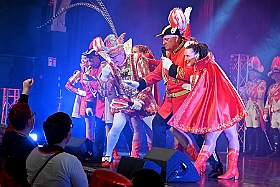 Lebenshilfe 2025--02-02  40  Ein Volles Haus - Die 14. Integrative Karnevalssitzung der Lebenshilfe Duisburg im Kultur- und Bürgerzentrum Duisburg-Süd „Steinhof“ Huckingen. Mit vielen tollen Showacts und natürlich mit den Duisburger Prinzencrews. Durch das Programm führte „Obelix“ Michel. : DVPJ, Holger II, Phil II., Prinz Karneval, Prinz, Prinzessin Mia I., Hofmarschälle, Page, Pagen, Paginnen, HDK, Duisburg, Karneval, Helau, Tollität, Event, Session 2024, Session 2025, HDK Duisburg, Hauptausschuss, Hauptausschuss Karneval Duisburg, Duisburg ist echt