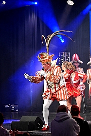 Lebenshilfe 2025--02-02  46  Ein Volles Haus - Die 14. Integrative Karnevalssitzung der Lebenshilfe Duisburg im Kultur- und Bürgerzentrum Duisburg-Süd „Steinhof“ Huckingen. Mit vielen tollen Showacts und natürlich mit den Duisburger Prinzencrews. Durch das Programm führte „Obelix“ Michel. : DVPJ, Holger II, Phil II., Prinz Karneval, Prinz, Prinzessin Mia I., Hofmarschälle, Page, Pagen, Paginnen, HDK, Duisburg, Karneval, Helau, Tollität, Event, Session 2024, Session 2025, HDK Duisburg, Hauptausschuss, Hauptausschuss Karneval Duisburg, Duisburg ist echt