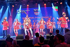 Lebenshilfe 2025--02-02  56  Ein Volles Haus - Die 14. Integrative Karnevalssitzung der Lebenshilfe Duisburg im Kultur- und Bürgerzentrum Duisburg-Süd „Steinhof“ Huckingen. Mit vielen tollen Showacts und natürlich mit den Duisburger Prinzencrews. Durch das Programm führte „Obelix“ Michel. : DVPJ, Holger II, Phil II., Prinz Karneval, Prinz, Prinzessin Mia I., Hofmarschälle, Page, Pagen, Paginnen, HDK, Duisburg, Karneval, Helau, Tollität, Event, Session 2024, Session 2025, HDK Duisburg, Hauptausschuss, Hauptausschuss Karneval Duisburg, Duisburg ist echt