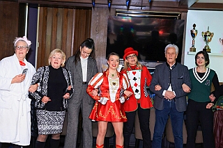LionsClub 2025-02-04 07  Lions Club - Im Vereinsheim vom Tennis-Club DSC Preußen 1901 e.V. besuchten wir den „Lions Club Duisburg-Concordia“. : DVPJ, Holger II, Phil II., Prinz Karneval, Prinz, Prinzessin Mia I., Hofmarschälle, Page, Pagen, Paginnen, HDK, Duisburg, Karneval, Helau, Tollität, Event, Session 2024, Session 2025, HDK Duisburg, Hauptausschuss, Hauptausschuss Karneval Duisburg, Duisburg ist echt