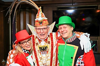 LionsClub 2025-02-04 16  Lions Club - Im Vereinsheim vom Tennis-Club DSC Preußen 1901 e.V. besuchten wir den „Lions Club Duisburg-Concordia“. : DVPJ, Holger II, Phil II., Prinz Karneval, Prinz, Prinzessin Mia I., Hofmarschälle, Page, Pagen, Paginnen, HDK, Duisburg, Karneval, Helau, Tollität, Event, Session 2024, Session 2025, HDK Duisburg, Hauptausschuss, Hauptausschuss Karneval Duisburg, Duisburg ist echt