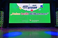 02 JeckUnterStrom  2025-02-05 001  In Duisburg feiert man auch Mittwochs - Am Späten Nachmittag hatten wir den ersten Termin in Essen. Hausfrauennachmittag im Pfarrheim Herz-Jesu der 1.Gr. KG „Klein-aaf“ aus Essen-Borbeck. Und dann folge ein langer ,kölscher, Abend im Kultur- und Bürgerzentrum Duisburg-Süd Steinhof Huckingen e.V. Dort hieß es „Jeck unter Strom“. : DVPJ, Holger II, Phil II., Prinz Karneval, Prinz, Prinzessin Mia I., Hofmarschälle, Page, Pagen, Paginnen, HDK, Duisburg, Karneval, Helau, Tollität, Event, Session 2024, Session 2025, HDK Duisburg, Hauptausschuss, Hauptausschuss Karneval Duisburg, Duisburg ist echt