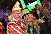 02 JeckUnterStrom  2025-02-05 006  In Duisburg feiert man auch Mittwochs - Am Späten Nachmittag hatten wir den ersten Termin in Essen. Hausfrauennachmittag im Pfarrheim Herz-Jesu der 1.Gr. KG „Klein-aaf“ aus Essen-Borbeck. Und dann folge ein langer ,kölscher, Abend im Kultur- und Bürgerzentrum Duisburg-Süd Steinhof Huckingen e.V. Dort hieß es „Jeck unter Strom“. : DVPJ, Holger II, Phil II., Prinz Karneval, Prinz, Prinzessin Mia I., Hofmarschälle, Page, Pagen, Paginnen, HDK, Duisburg, Karneval, Helau, Tollität, Event, Session 2024, Session 2025, HDK Duisburg, Hauptausschuss, Hauptausschuss Karneval Duisburg, Duisburg ist echt
