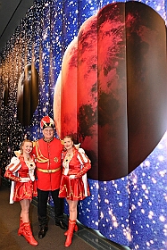 Casino 2025-02-11 15  Sponsorenbesuch - Ein Sponsor der Prinzencrew ist das „MERKUR CASINO DUISBURG“. Das Casino Duisburg steht für modernes Entertainment in einer atemberaubenden Atmosphäre. : DVPJ, Holger II, Phil II., Prinz Karneval, Prinz, Prinzessin Mia I., Hofmarschälle, Page, Pagen, Paginnen, HDK, Duisburg, Karneval, Helau, Tollität, Event, Session 2024, Session 2025, HDK Duisburg, Hauptausschuss, Hauptausschuss Karneval Duisburg, Duisburg ist echt