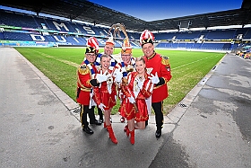 01 MSV ARENA 2025-02-11 13  Fussball und Seniorenkarneval - Mit Ausblick auf den 22. Spieltag des MSV gegen den SC Paderborn waren schon mal in der schauinsland-reisen Arena. Danach ging es zum Seniorenkarneval der Evangelischen Dienste Duisburg in Homberg. : DVPJ, Holger II, Phil II., Prinz Karneval, Prinz, Prinzessin Mia I., Hofmarschälle, Page, Pagen, Paginnen, HDK, Duisburg, Karneval, Helau, Tollität, Event, Session 2024, Session 2025, HDK Duisburg, Hauptausschuss, Hauptausschuss Karneval Duisburg, Duisburg ist echt
