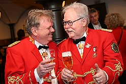Senatorena RotFunken 2025-01-10 11  Senatorenabend - Am Freitag 10. Jan war 2025 sind wir der Einladung zum Senatorenabend der KG Roten Funken gefolgt. Ein schöner entspannender Abend im „Theodor König Keller“. : DVPJ, Holger II, Phil II., Prinz Karneval, Prinz, Prinzessin Mia I., Hofmarschälle, Page, Pagen, Paginnen, HDK, Duisburg, Karneval, Helau, Tollität, Event, Session 2024, Session 2025, HDK Duisburg, Hauptausschuss, Hauptausschuss Karneval Duisburg, Duisburg ist echt
