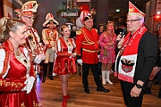 Karnevalssamstagstour 2025-03-01 164  Die Karnevalssamtags-Tour - Um acht Uhr wird vor dem WYNDHAM Hotel Duisburger Hof die Kinderprinzencrew geweckt. Danach folgen noch bis Mitternacht 10 weitere Termin. U.a. der Hamborner Kinderkarnevalszug, das Biwak von Ehren- und Bürgergarde und Schützenkarneval. : DVPJ, Holger II, Phil II., Prinz Karneval, Prinz, Prinzessin Mia I., Hofmarschälle, Page, Pagen, Paginnen, HDK, Duisburg, Karneval, Helau, Tollität, Event, Session 2024, Session 2025, HDK Duisburg, Hauptausschuss, Hauptausschuss Karneval Duisburg, Duisburg ist echt