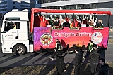 Rosenmontag 2025-03-03 182  „Just Married“ und dann Rosenmontag - Ein ungewöhnlicher Start in den Rosenmontag. Im Standesamt geben sich vor OB Sören Link Lara und Chris Loosen das Ja-Wort. Dann Prinzenwecken vor dem IntercityHotel. Im Rathaus geht es weiter mit dem Prinzenfrühstück im Ratssaal. Prinz Holger II. und Hofmarschälle erhalten den „Stern“ und gehören jetzt zum „Club der alten Herrn“. Bei  Kaiserwetter dann der Umzug durch die Stadt. Bei der After-Zug-Party ist dann Schluss, die Crew werden nach einer erfolgreichen Session verabschiedet. : DVPJ, Holger II, Phil II., Prinz Karneval, Prinz, Prinzessin Mia I., Hofmarschälle, Page, Pagen, Paginnen, HDK, Duisburg, Karneval, Helau, Tollität, Event, Session 2024, Session 2025, HDK Duisburg, Hauptausschuss, Hauptausschuss Karneval Duisburg, Duisburg ist echt