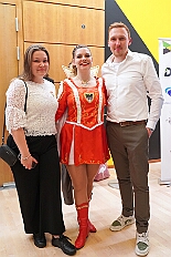 Kuerung Toni I 2026-01-10 143  Endlich Karnevalsprinz: Toni I. -  Am Samstag 10. Januar 2026 war es endlich soweit. Kürung se. Tollität Prinz Toni I., im Rahmen eines hochklassigen Galaabends in der ausverkauften Mercatorhalle in Duisburg. Ein stimmungsvoller Abend mit Show, Musik und Tanz. Vorab präsentierte sich die Prinzencrew 2026 im WYNDHAM Hotel Duisburger Hof der Leibgarde se. Tollität, die Prinzengarde der Stadt Duisburg. : DVPJ, Toni I, Jules I., Prinz Karneval, Prinz, Prinzessin Aileen I., Hofmarschälle, Page, Pagen, Paginnen, HDK, Duisburg, Karneval, Helau, Tollität, Event, Session 2025, Session 2025, HDK Duisburg, Hauptausschuss, Hauptausschuss Karneval Duisburg, Duisburg ist echt