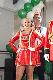 02 Damenp MarxlJecken 2026-01-30 05  Tour-Tag, 30. Januar - An diesem Freitagmorgen hatte das Bezirksamt in Meiderich zum Prinzenempfang gebeten. Am Abend ging es dann weiter bei der „Damenparty“ der Marloher Jecken in Fahrn. Von dort in die „Eventloction BUDDY´S“ in Meiderich. Hier gab es eine Karnevalsparty mit DJ Holger, der ehemaligen Tollität Holger II. von  2025. Zum Abschluss waren wir Gäste beim „Ritterschmaus“ der KG Weiss-Grün in Ruhrort. : DVPJ, Toni I, Jules I., Prinz Karneval, Prinz, Prinzessin Aileen I., Hofmarschälle, Page, Pagen, Paginnen, HDK, Duisburg, Karneval, Helau, Tollität, Event, Session 2025, Session 2025, HDK Duisburg, Hauptausschuss, Hauptausschuss Karneval Duisburg, Duisburg ist echt