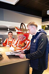 Collin Prinzencrew2026 SteffiSinz6  Gemeinsam für den Karneval, Zusammenhalt und Duisburg Ein Auszug der Besuche bei den Unterstützern des Duisburger Karnevals und insbesondere sr. Tollität Prinz Toni I. der Stadt Duisburg 2026. Die Prinzencrew dankt Euch von Herzen für Eure Unterstützung. : DVPJ, Toni I, Jules I., Prinz Karneval, Prinz, Prinzessin Aileen I., Hofmarschälle, Page, Pagen, Paginnen, HDK, Duisburg, Karneval, Helau, Tollität, Event, Session 2025, Session 2025, HDK Duisburg, Hauptausschuss, Hauptausschuss Karneval Duisburg, Duisburg ist echt