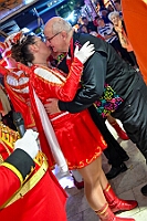 05 Tanztee SPD Coupre1900 2026-02-01 13  Tour-Tag, 1. Februar - Im Intercity Hotel feierten die Roten Funken ihr 77-jähriges Bestehen an diesem Sonntagmorgen, auch wir gratulierten. Auf zum Heimspiel für unsere Christin hieß es danach, dies bei der Damensitzung der » Blauen Jungs «. Eine große Kinderschar erwartete uns dann im Steinhof. Die Musketiere hielten dort ihre Kindersitzung ab. In die Rheinhausenhall führte uns dann der nächste Termin, Damensitzung von Rot-Weiß. Zum Schluß erwartete und die SPD Großenbaum/Rahm bei ihrem „Tanztee“ in unserem Stadquartier, dem Coupe 1900. : DVPJ, Toni I, Jules I., Prinz Karneval, Prinz, Prinzessin Aileen I., Hofmarschälle, Page, Pagen, Paginnen, HDK, Duisburg, Karneval, Helau, Tollität, Event, Session 2025, Session 2025, HDK Duisburg, Hauptausschuss, Hauptausschuss Karneval Duisburg, Duisburg ist echt